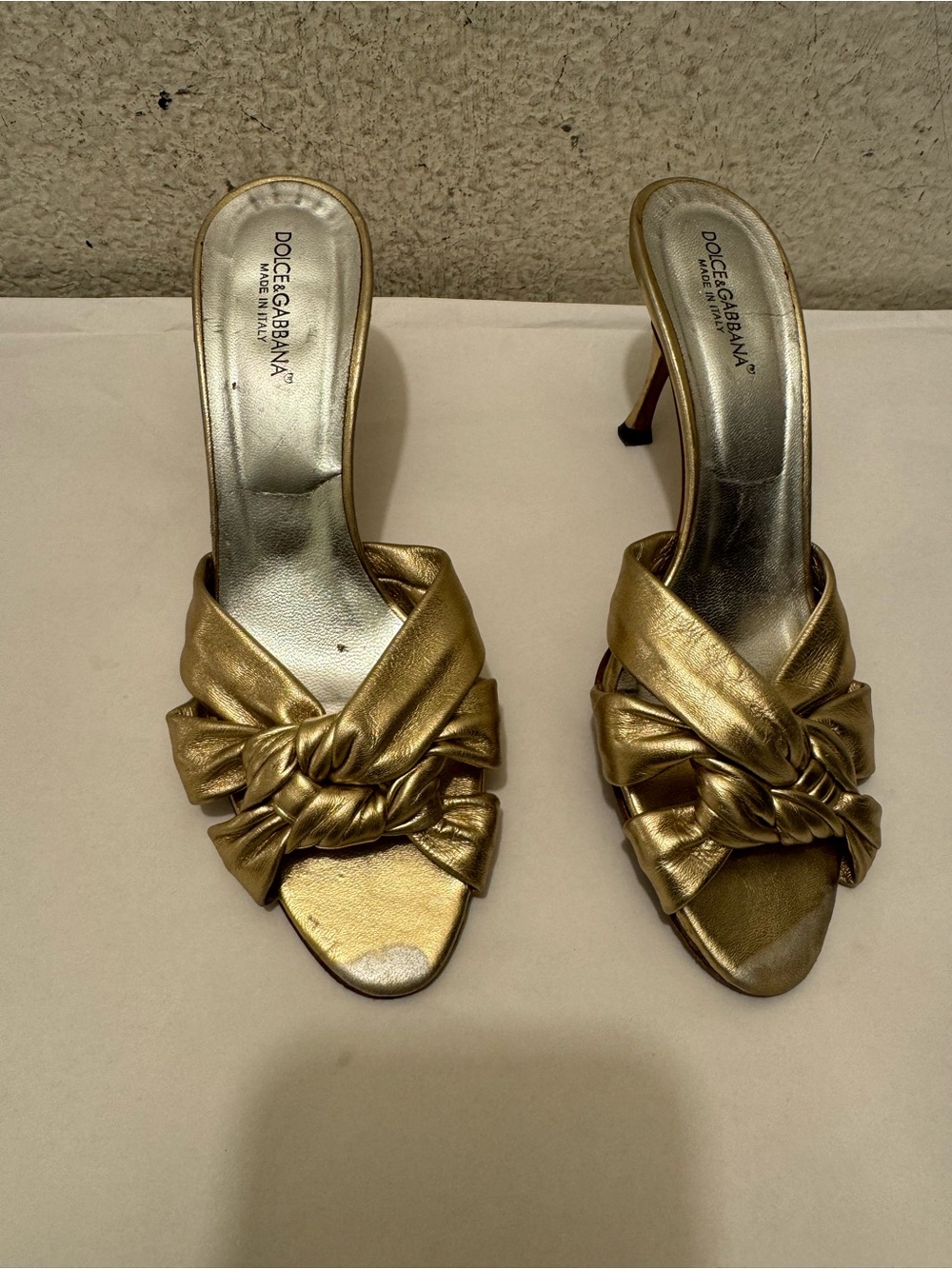 Vero Cuoio Gold Knotted Leather Heeled Slide Sandals